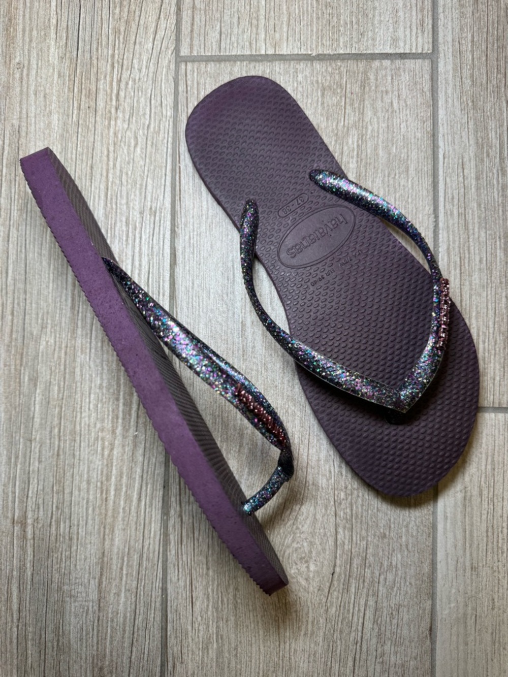 Havianas Deep Purple (Aubergine) Glitter Thong Flip Flop US 7/8